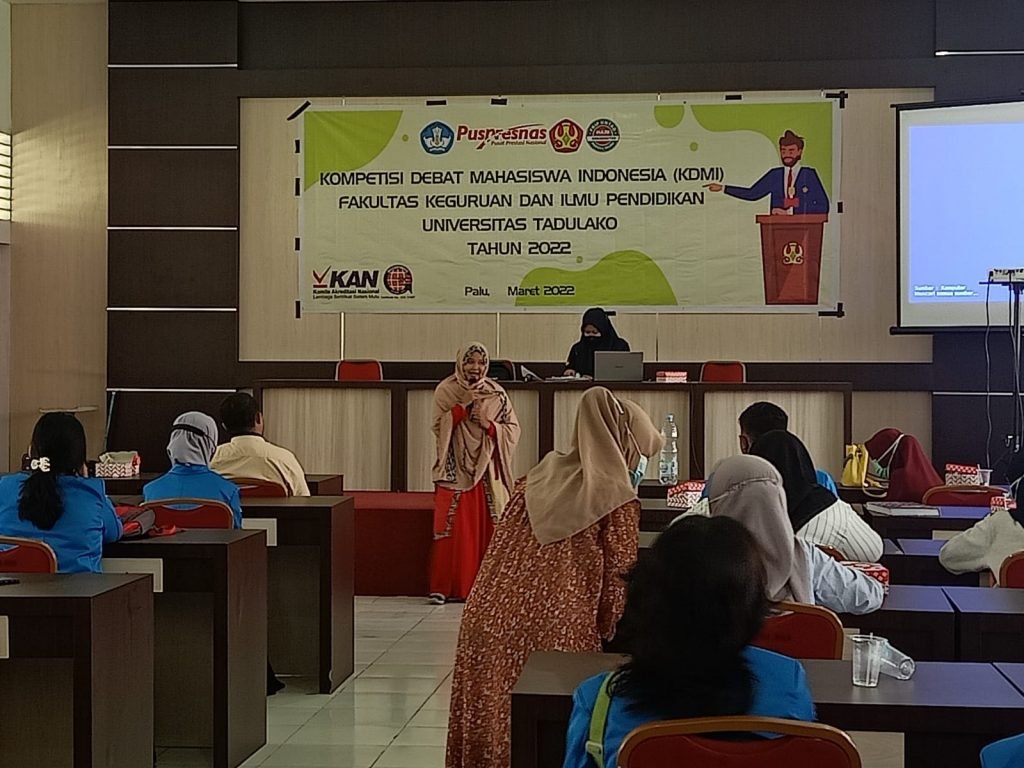 KDMI Debat Mahasiswa FKIP UNTAD