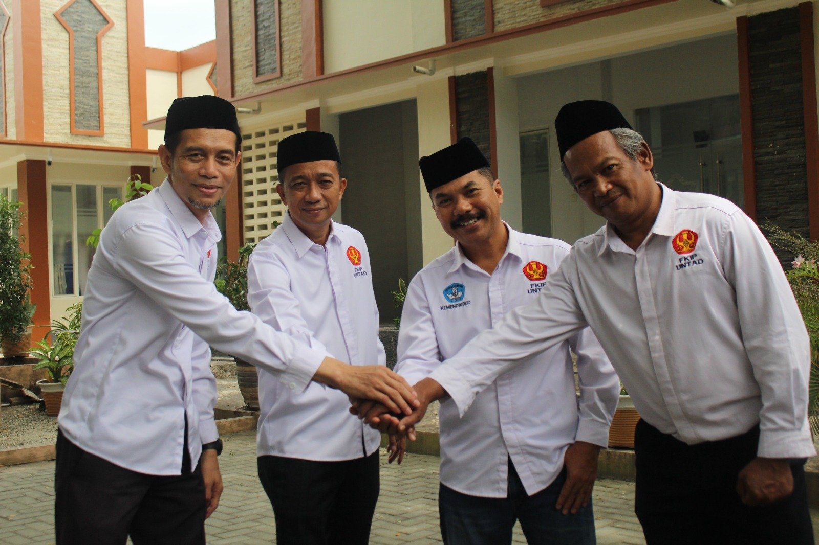 Pimpinan FKIP Melalui Semangat Qurban Memperkuat Pendidikan Berkualitas